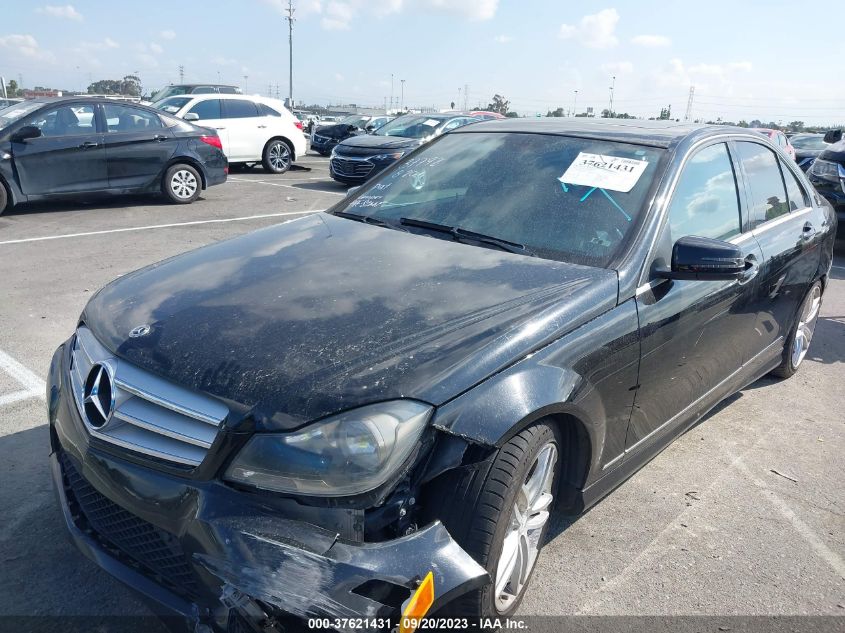 2013 MERCEDES-BENZ C-CLASS C 250 - WDDGF4HB8DR257943