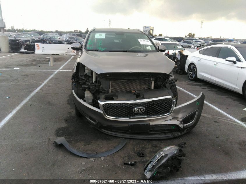 2017 KIA SORENTO LX - 5XYPG4A33HG284773