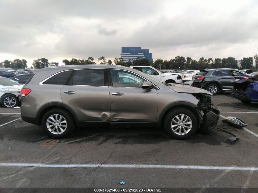 2017 KIA SORENTO LX - 5XYPG4A33HG284773