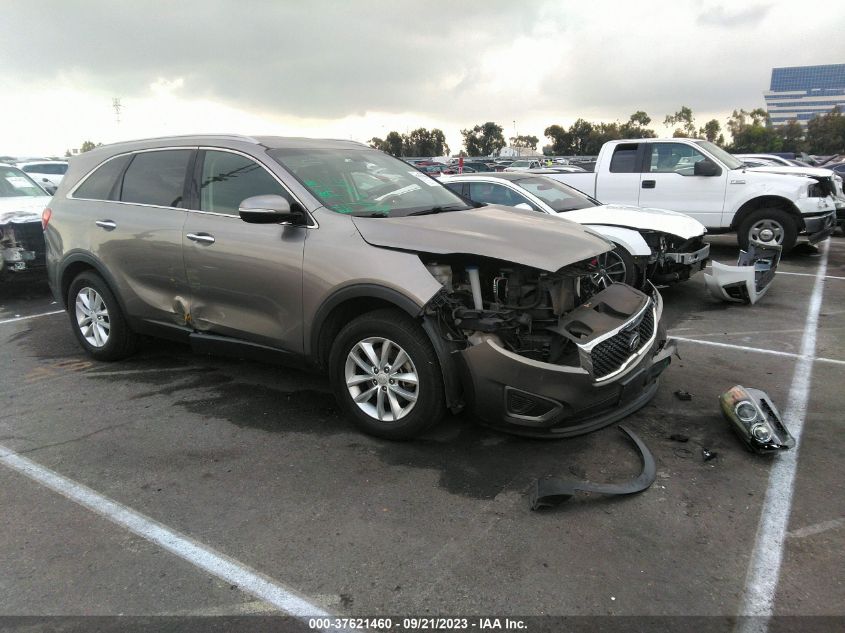 2017 KIA SORENTO LX - 5XYPG4A33HG284773