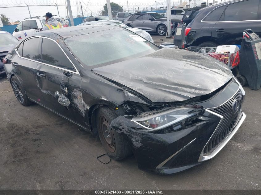 58AD21B10LU010519 LEXUS ES ES 300H 2020
