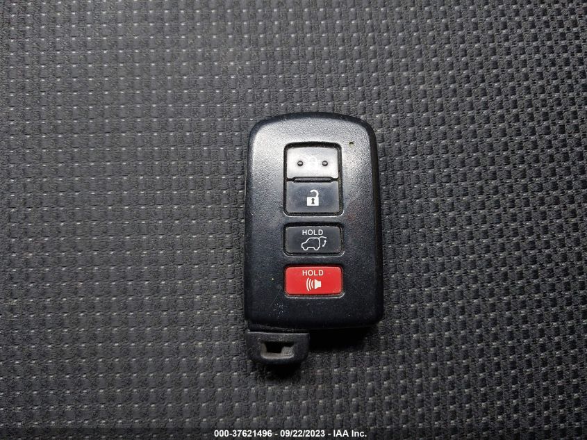 2017 TOYOTA RAV4 HYBRID XLE JTMRJREV0HD064153