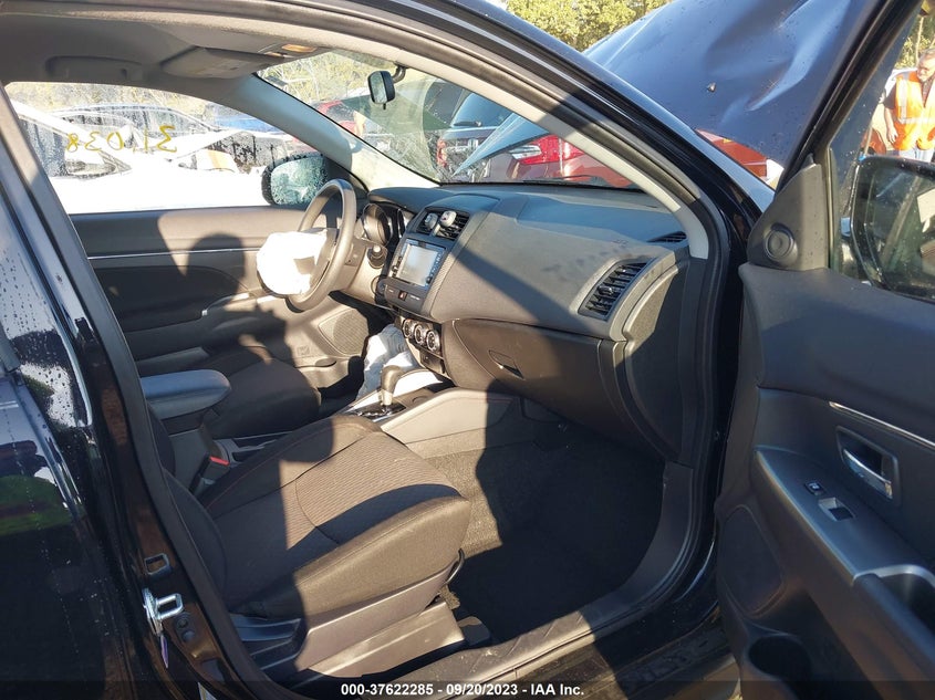 VIN JA4AP3AUXKU033368 2019 MITSUBISHI OUTLANDER SPORT 2.0