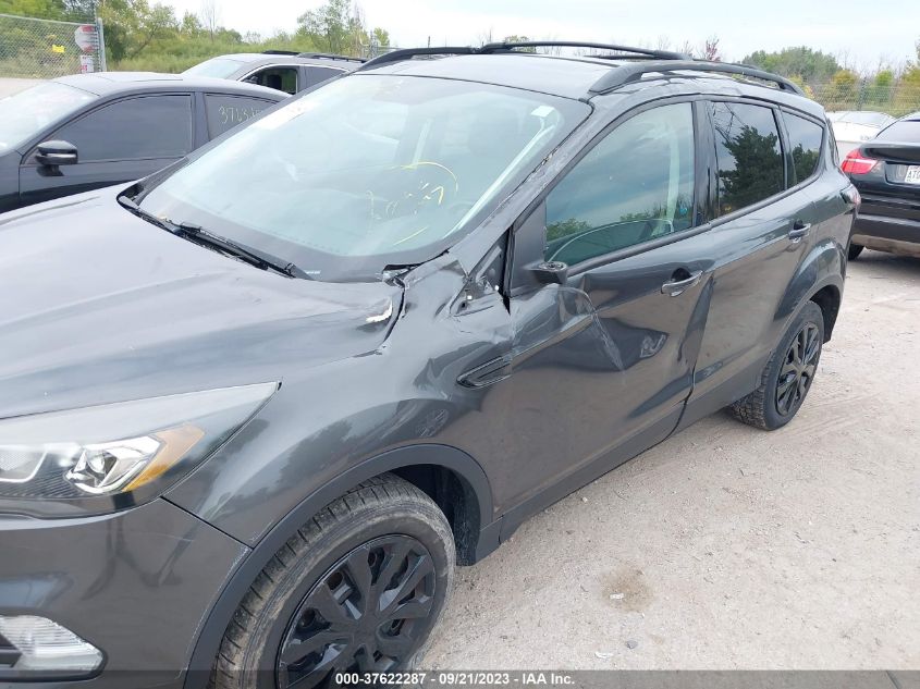 2017 FORD ESCAPE SE - 1FMCU9G90HUC05117