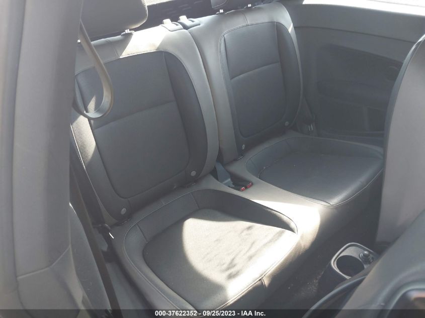 2015 VOLKSWAGEN BEETLE COUPE 1.8T FLEET EDITION - 3VWF17AT8FM638055