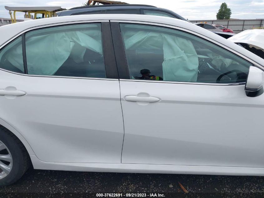 2019 TOYOTA CAMRY LE/SE/XLE/L - 4T1B11HK5KU270401