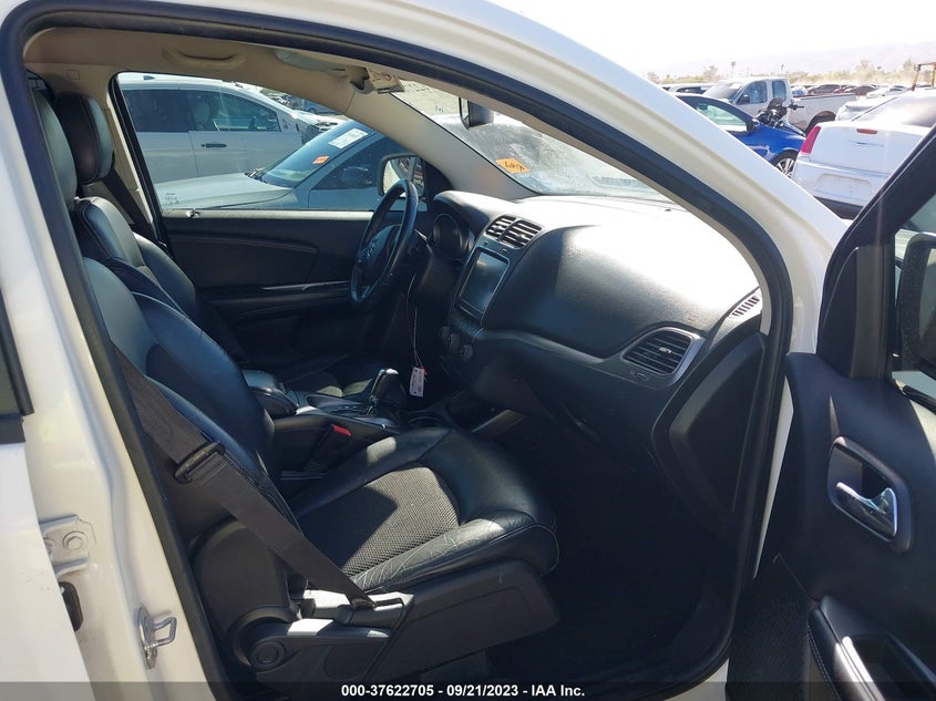 VIN 3C4PDCGG1HT576461 2017 DODGE JOURNEY CROSSROAD PLUS