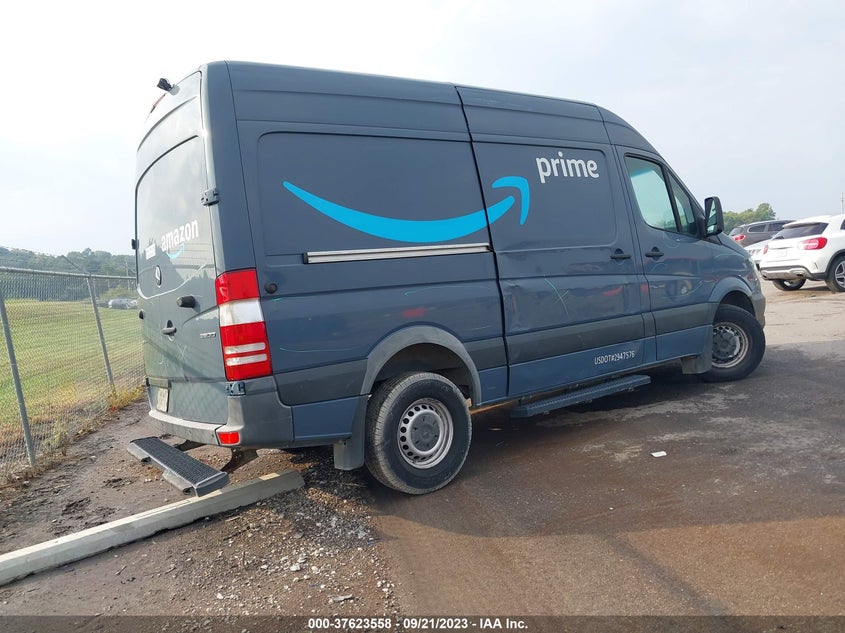 VIN WD3PE7CDXJP623653 2018 MERCEDES-BENZ SPRINTER CARGO VAN