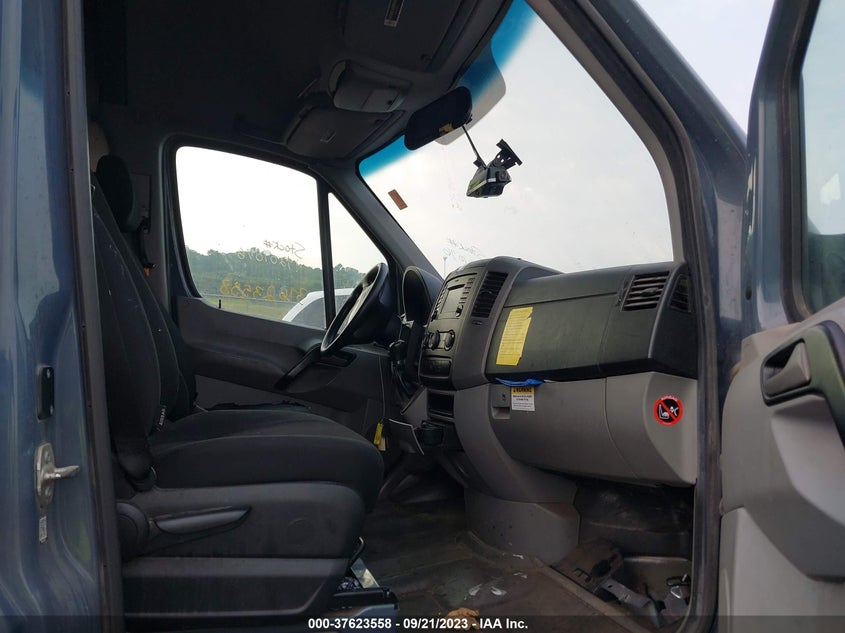 VIN WD3PE7CDXJP623653 2018 MERCEDES-BENZ SPRINTER CARGO VAN