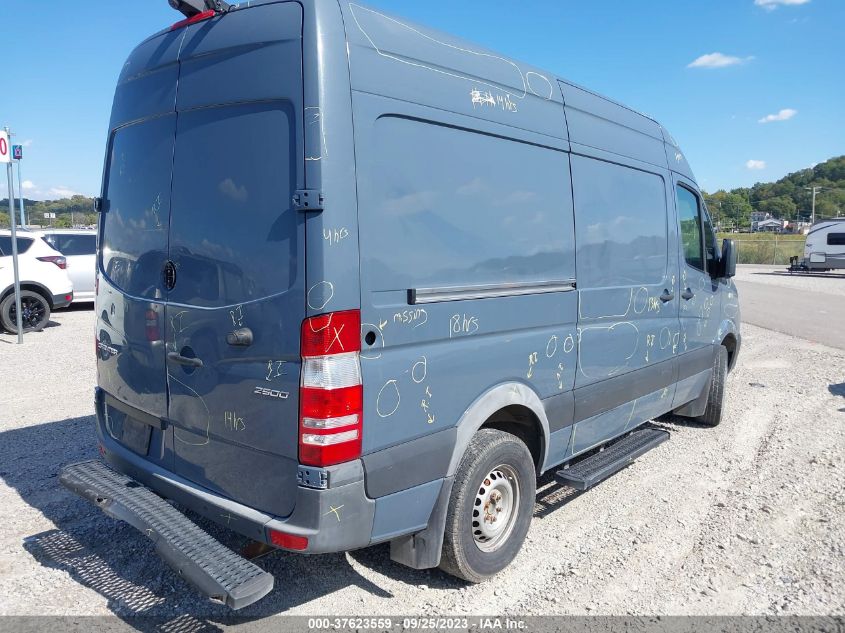 2018 MERCEDES-BENZ SPRINTER 2500 STANDARD ROOF V6 - WD3PE7CD7JP626543