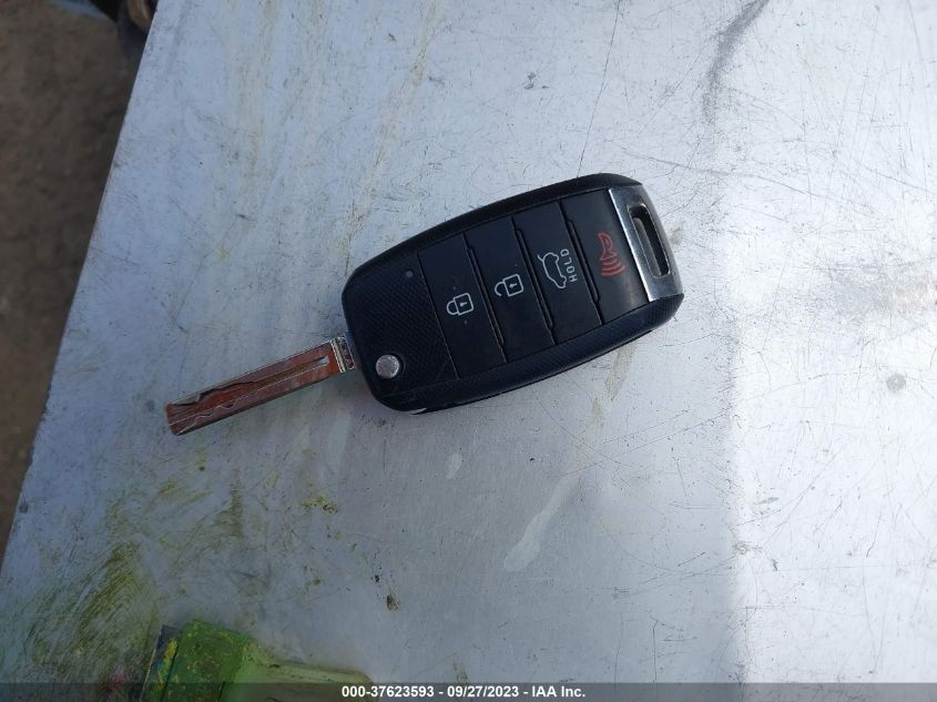 2015 KIA SOUL + - KNDJP3A54F7787837