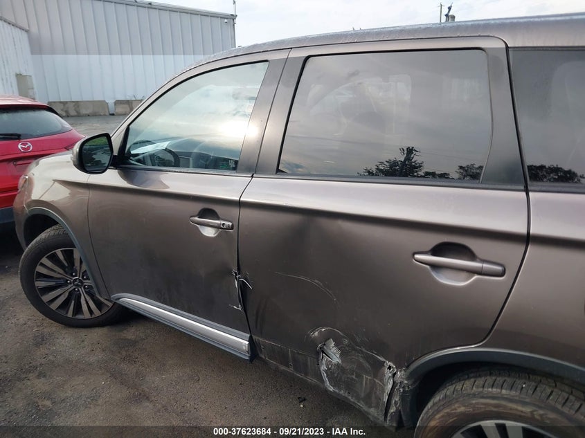 VIN JA4AD3A33KZ047177 2019 MITSUBISHI OUTLANDER SE/SEL/LE
