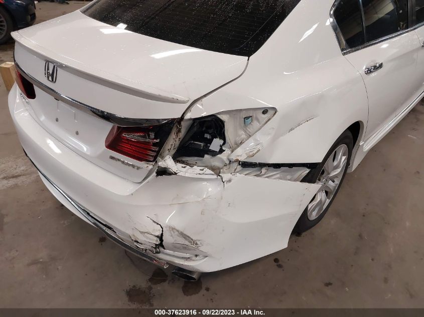 2016 HONDA ACCORD SEDAN SPORT - 1HGCR2F52GA183036
