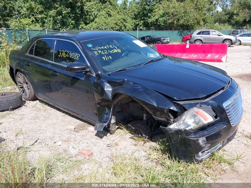 2013 CHRYSLER 300 - 2C3CCAAG1DH533177