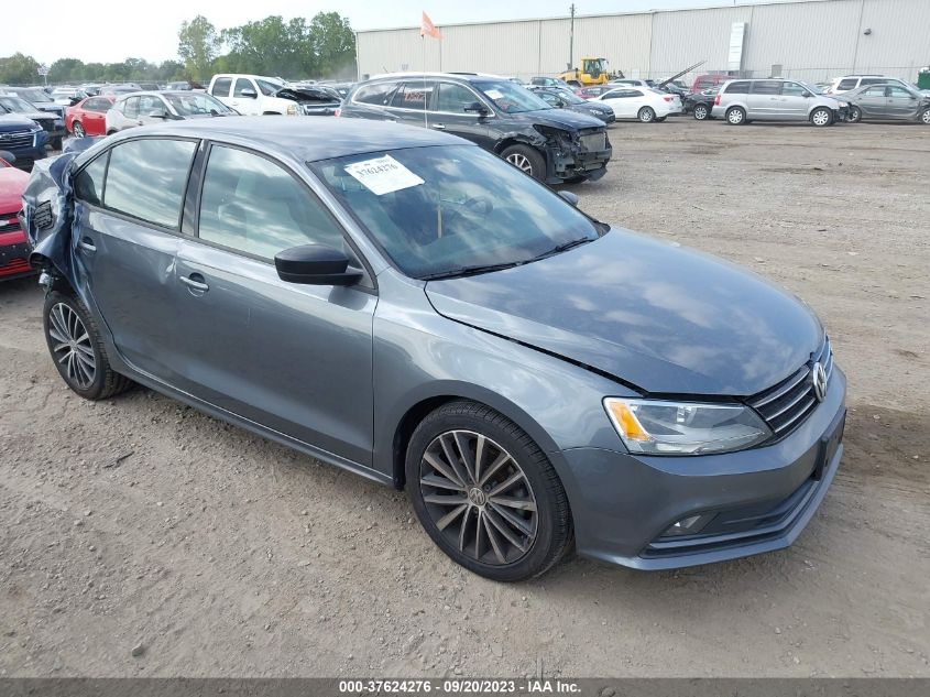 2016 VOLKSWAGEN JETTA 1.8T SPORT - 3VWD17AJ2GM292205