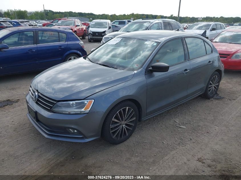 2016 VOLKSWAGEN JETTA 1.8T SPORT - 3VWD17AJ2GM292205