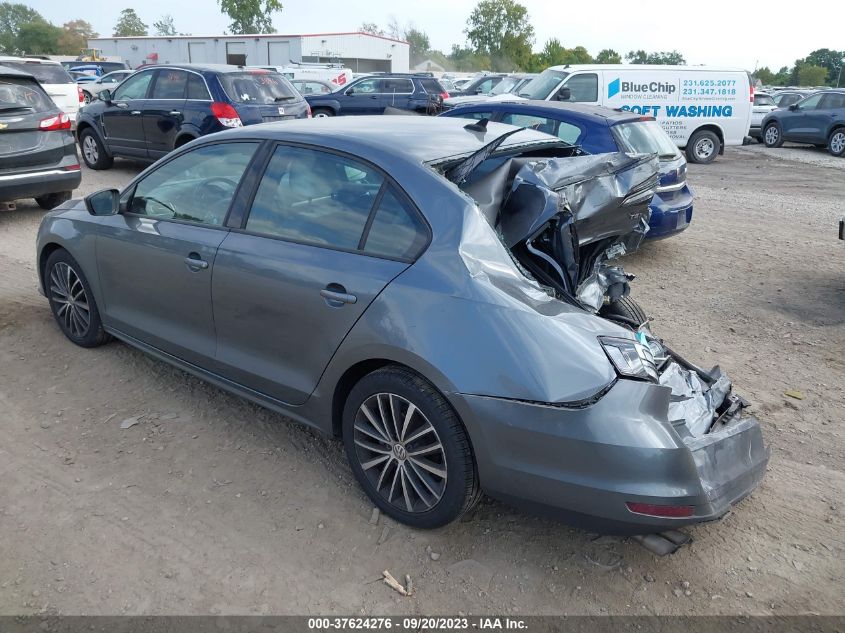 2016 VOLKSWAGEN JETTA 1.8T SPORT - 3VWD17AJ2GM292205