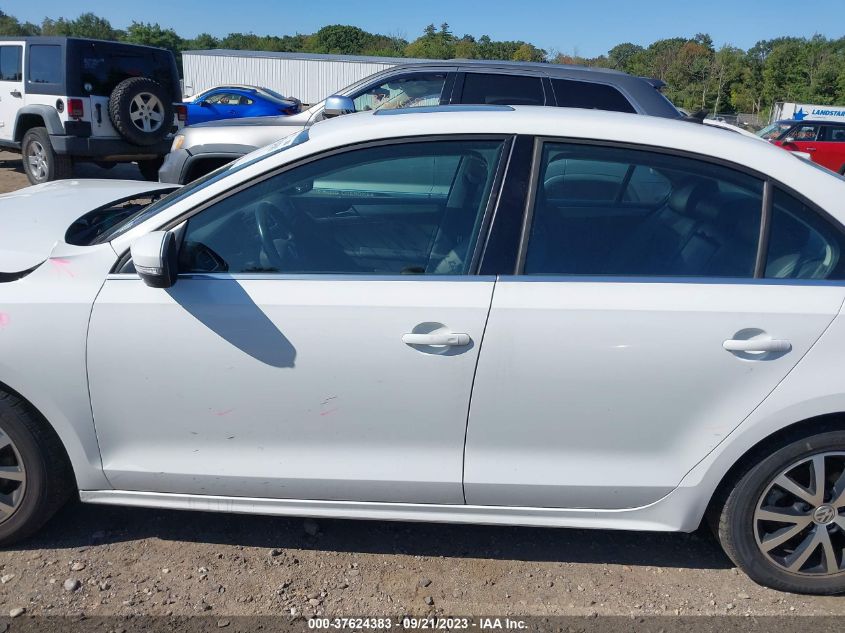 2017 VOLKSWAGEN JETTA SE - 3VWDB7AJ2HM321443