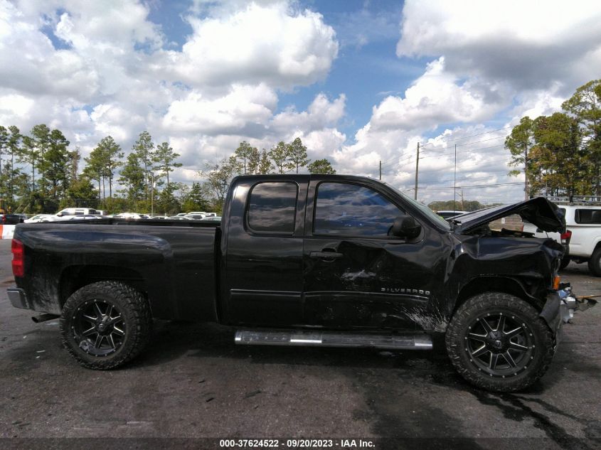 2013 CHEVROLET SILVERADO 1500 LS - 1GCRCREA4DZ134323