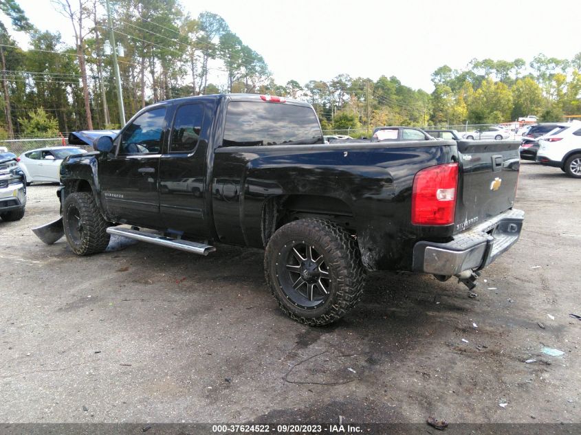 2013 CHEVROLET SILVERADO 1500 LS - 1GCRCREA4DZ134323