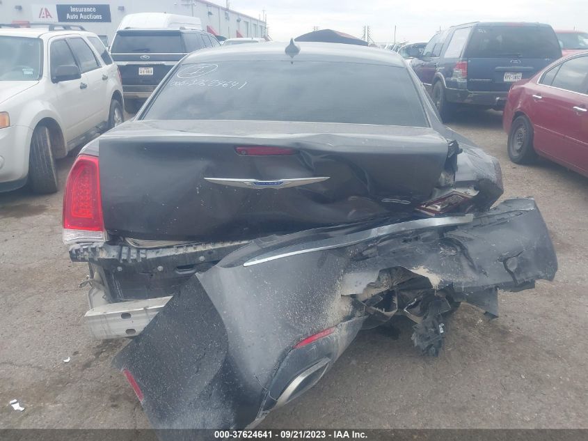 2019 CHRYSLER 300 TOURING - 2C3CCAAG1KH610143