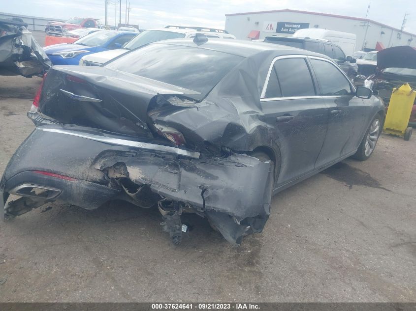 2019 CHRYSLER 300 TOURING - 2C3CCAAG1KH610143