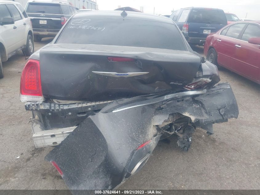 2019 CHRYSLER 300 TOURING - 2C3CCAAG1KH610143