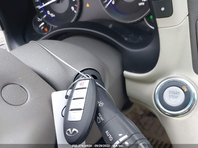 2015 INFINITI Q70L JN1BY1PP0FM601844