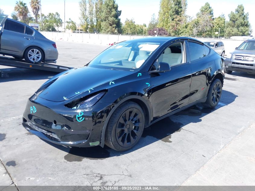 VIN 7SAYGAEE2NF550868 2022 TESLA MODEL Y LONG RANGE