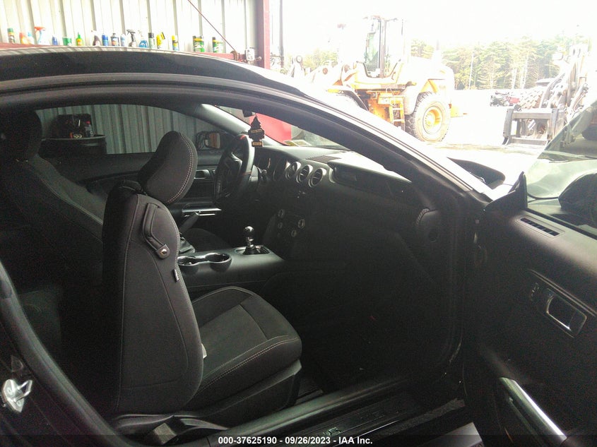 VIN 1FA6P8TH3K5124670 2019 FORD MUSTANG ECOBOOST