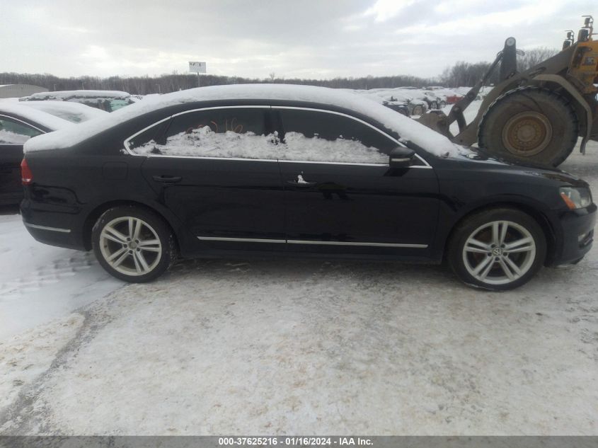 1VWBN7A39DC018879 | 2013 VOLKSWAGEN PASSAT