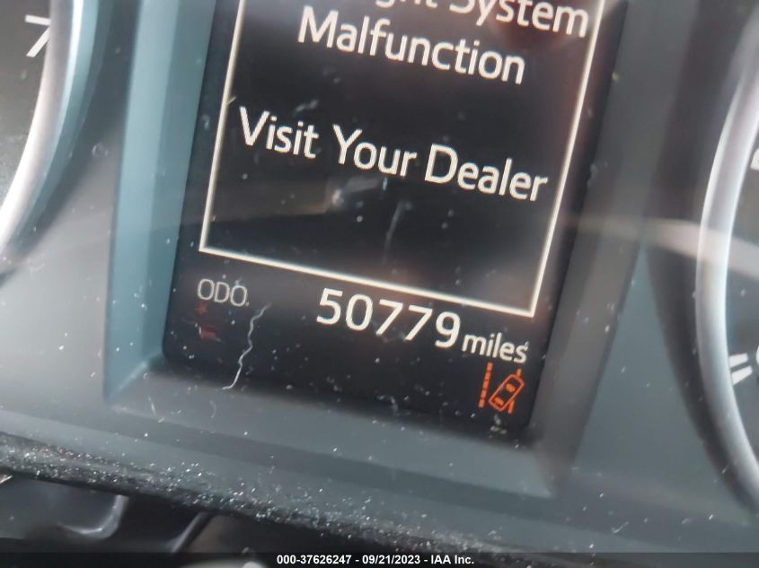 2018 TOYOTA RAV4 LE - JTMZFREV9JJ209263