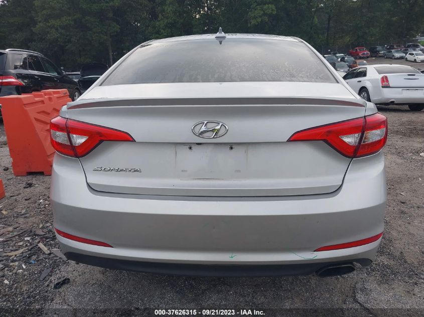 2016 HYUNDAI SONATA 2.4L SE - 5NPE24AF1GH320614