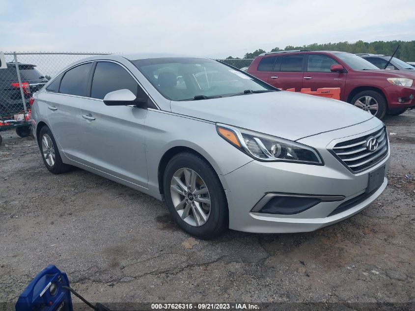 2016 HYUNDAI SONATA 2.4L SE - 5NPE24AF1GH320614