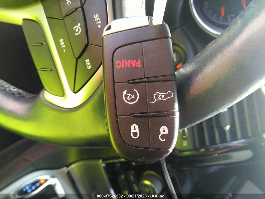 VIN 1C4RJFAG7LC209127 2020 JEEP GRAND CHEROKEE ALTITUDE