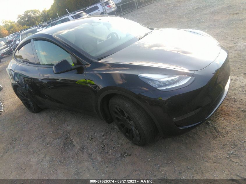 2022 TESLA MODEL Y LONG RANGE - 7SAYGAEE4NF427881