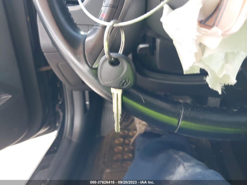 2015 HYUNDAI ELANTRA SE - 5NPDH4AE2FH639200
