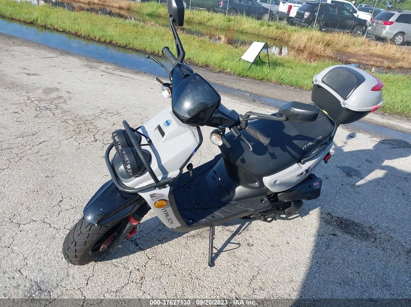 VIN LL0TCKPD2NYS29075 2022 YNGF 49CC SCOOTER