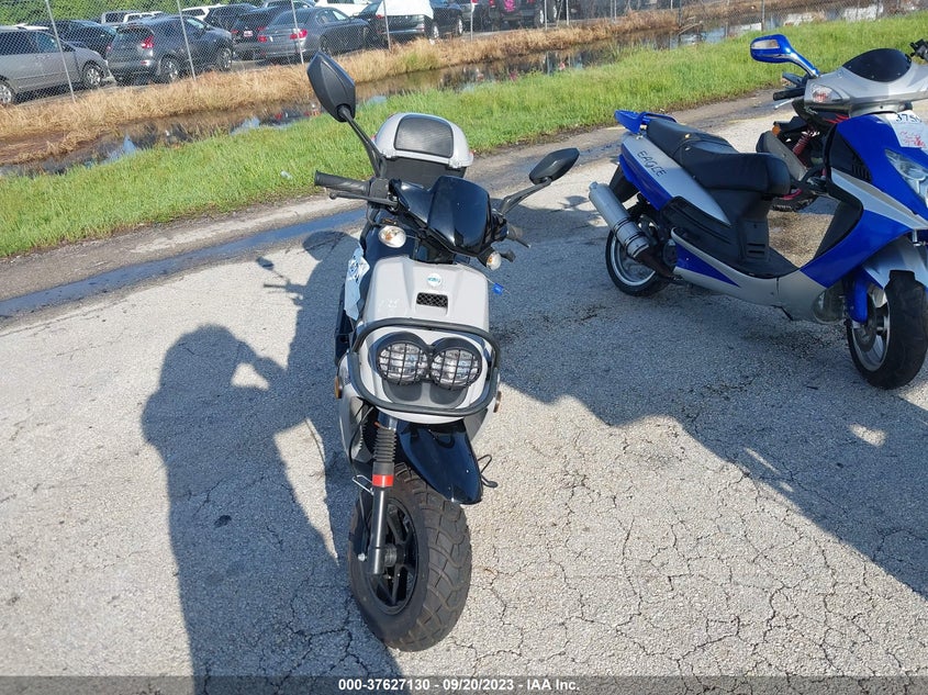 VIN LL0TCKPD2NYS29075 2022 YNGF 49CC SCOOTER