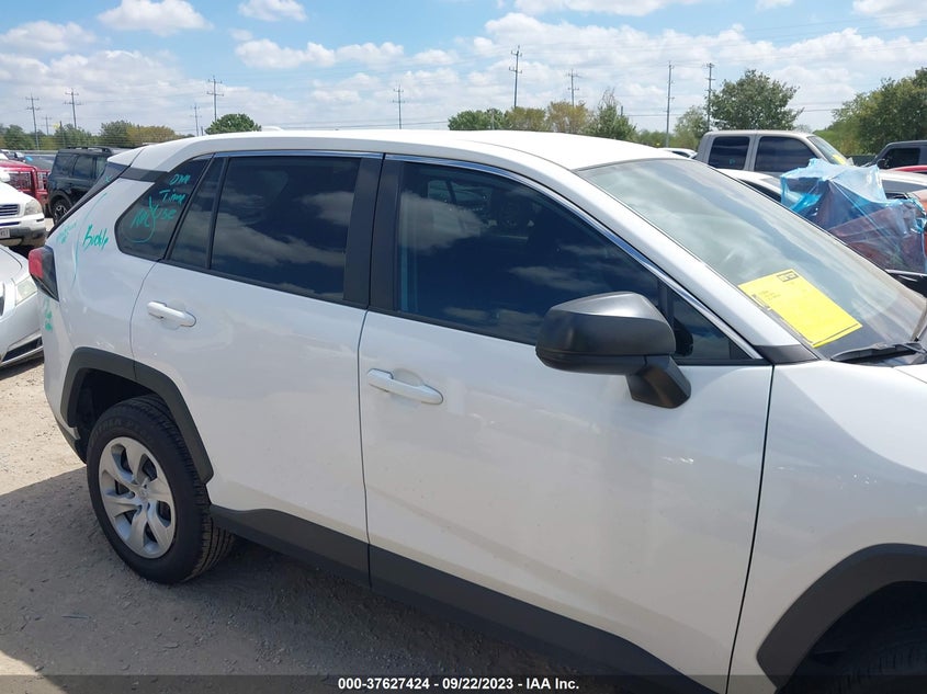 VIN 2T3H1RFV7NW198716 2022 TOYOTA RAV4 LE