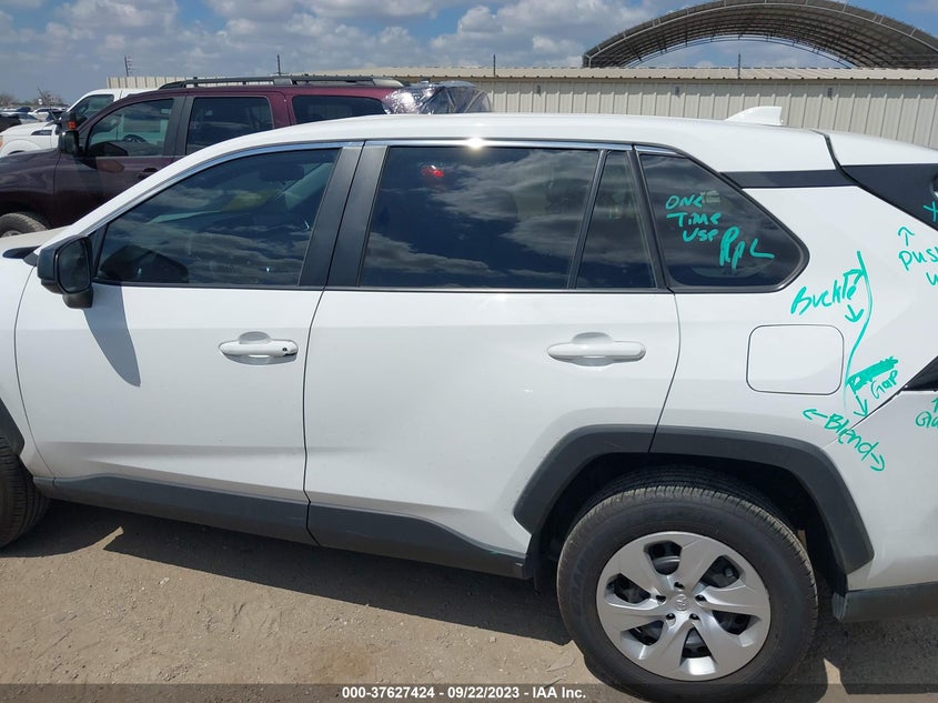 VIN 2T3H1RFV7NW198716 2022 TOYOTA RAV4 LE