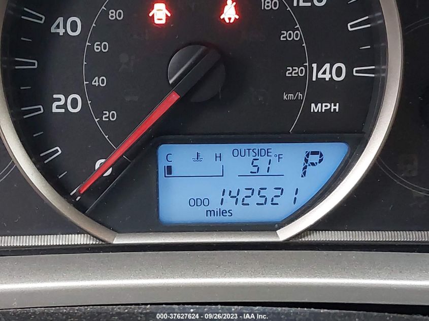 2013 TOYOTA RAV4 LE - JTMBFREV5D5010175