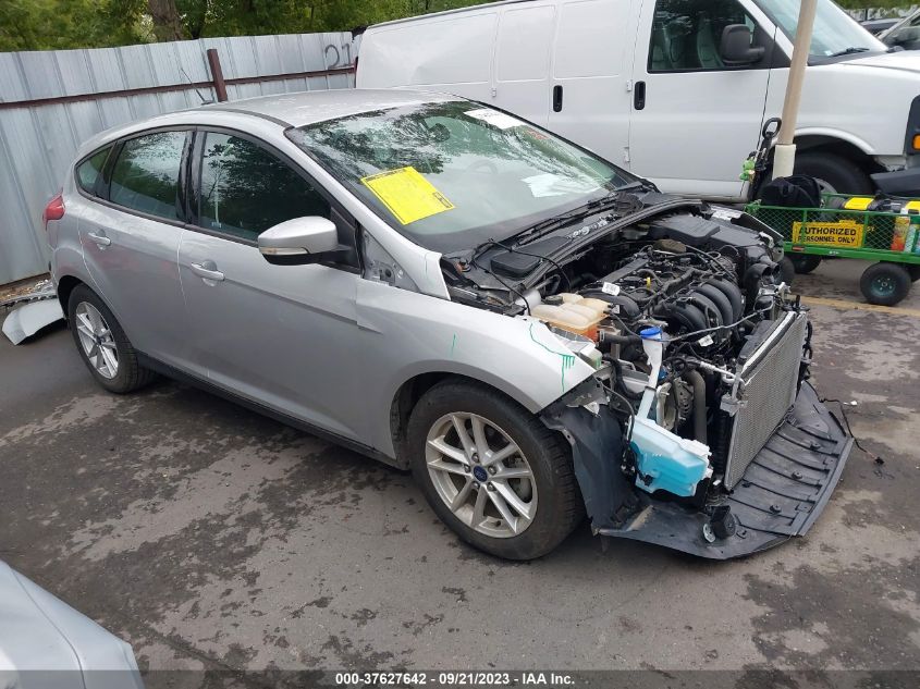 2015 FORD FOCUS SE - 1FADP3K20FL255824