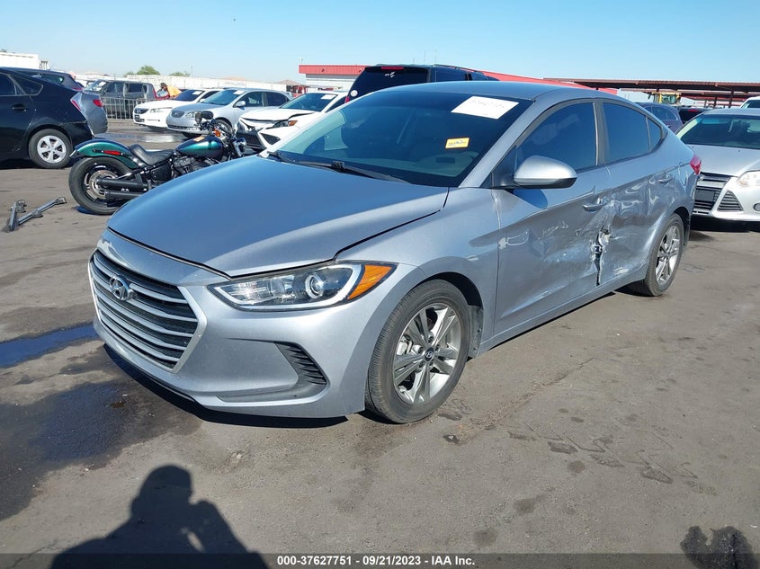 VIN 5NPD84LF2HH031685 2017 HYUNDAI ELANTRA SE