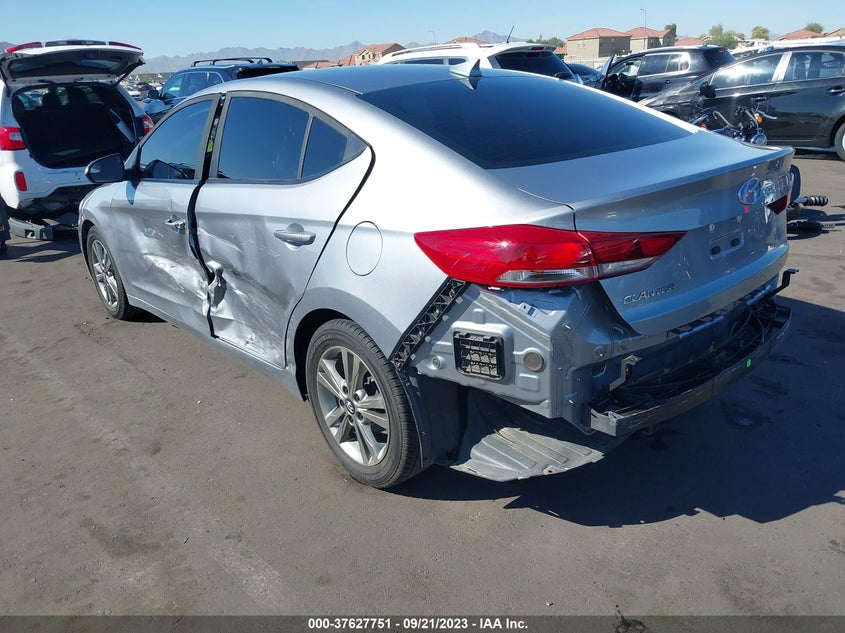 VIN 5NPD84LF2HH031685 2017 HYUNDAI ELANTRA SE