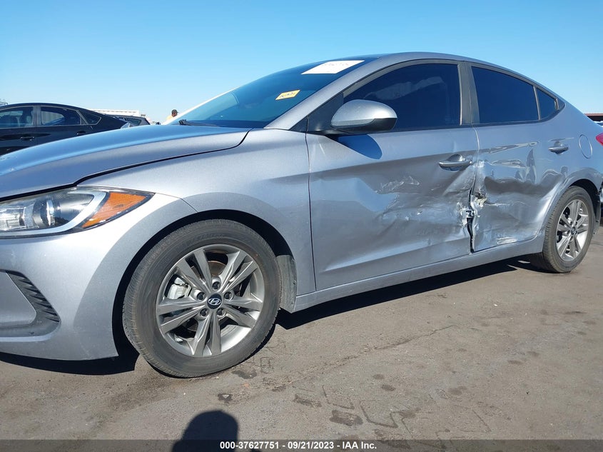 VIN 5NPD84LF2HH031685 2017 HYUNDAI ELANTRA SE