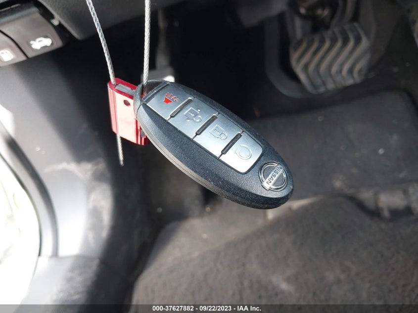 VIN KNMAT2MVXHP545333 2017 NISSAN ROGUE S/SV