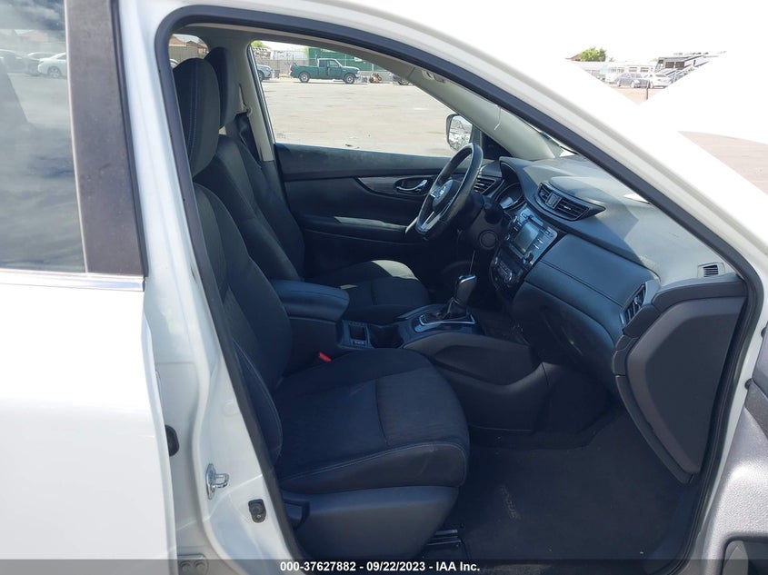 VIN KNMAT2MVXHP545333 2017 NISSAN ROGUE S/SV