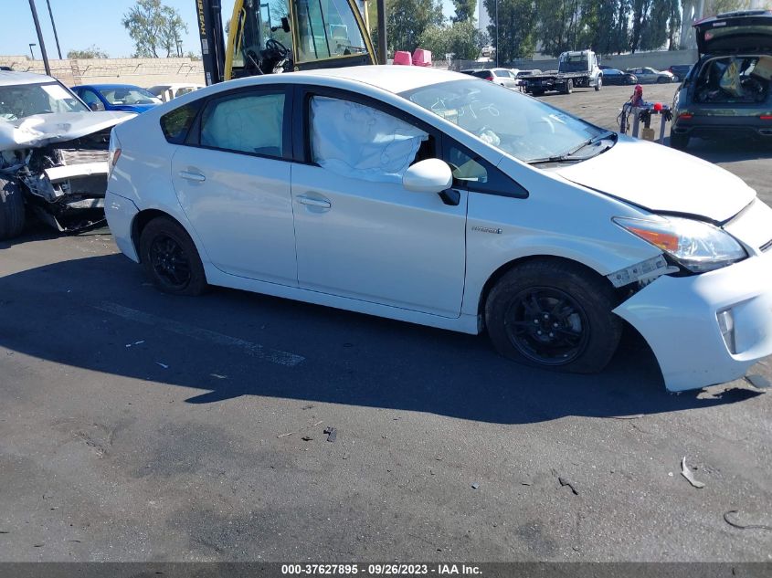 2015 TOYOTA PRIUS FOUR - JTDKN3DU1F0474685