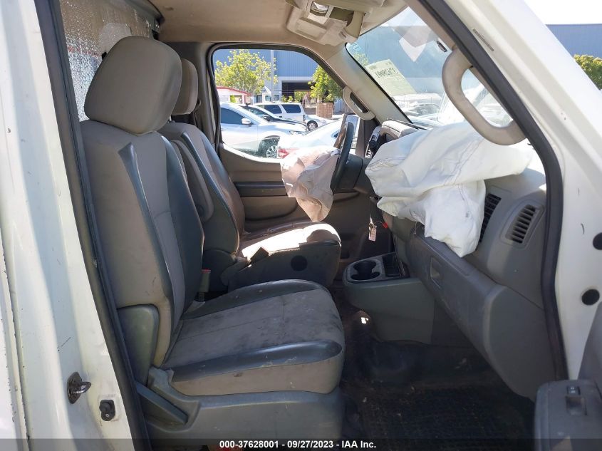 2015 NISSAN NV S 1N6BF0KL1FN804086